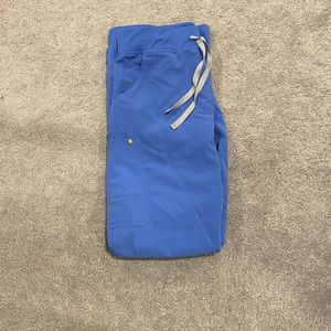 Figs Cargo Scrub pants, size medium tall